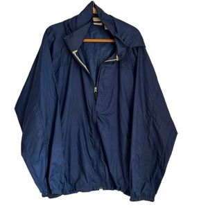 LL BEAN Men’s size XXL Nylon navy blue zip up windbreaker with Roll up hood